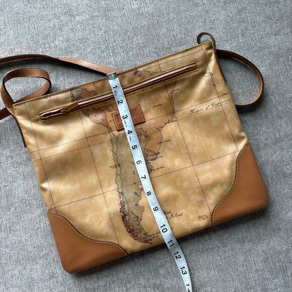 1a Classe Alviero Martini Geo Classic Crossbody Bag - Picture 6 of 12